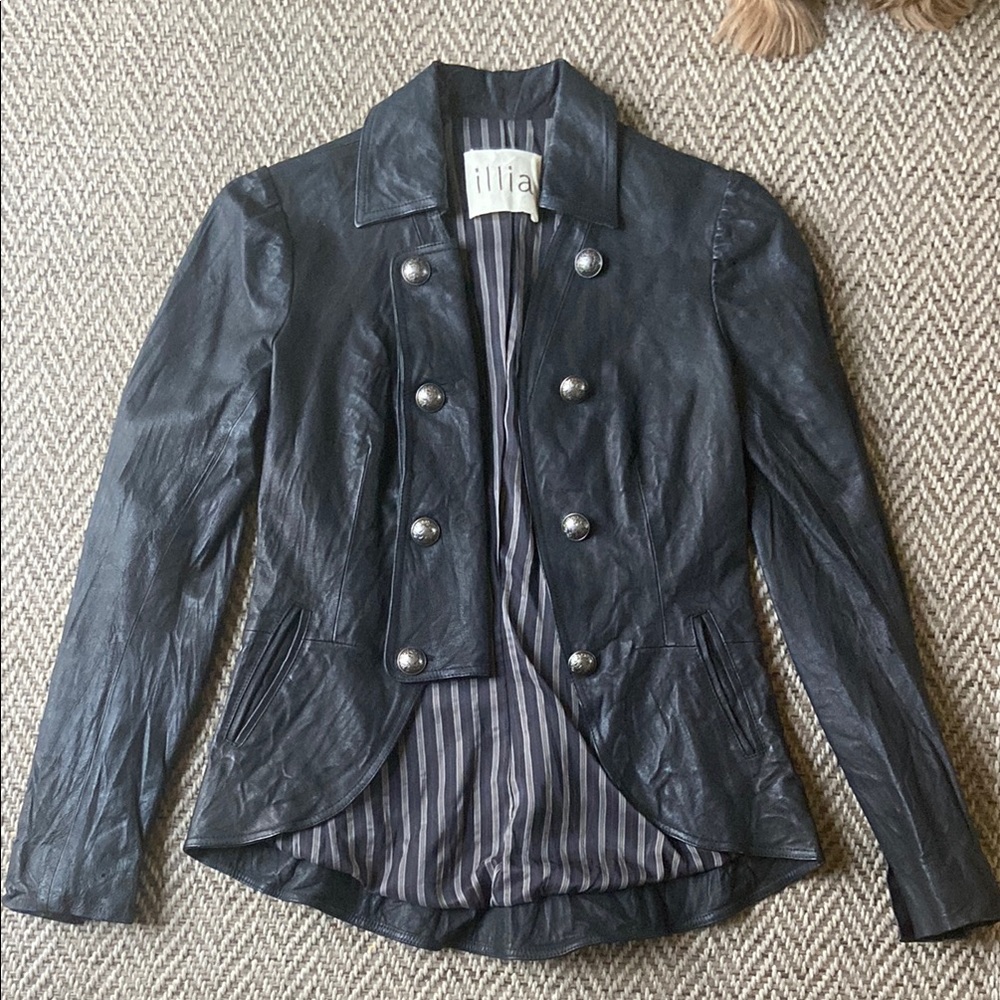 Gillia Black Leather Jacket with Textured Finish